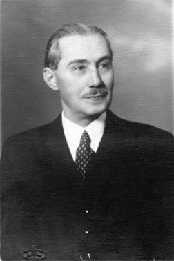 Nevels Gyula 1942.jpg