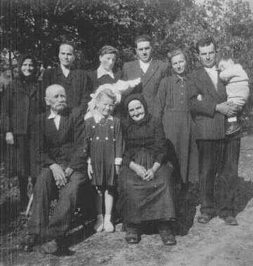 Lauber s Nezczki csald.jpg