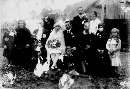 1931 Vinkler Antal Schmiedt Katalin eskv.jpg